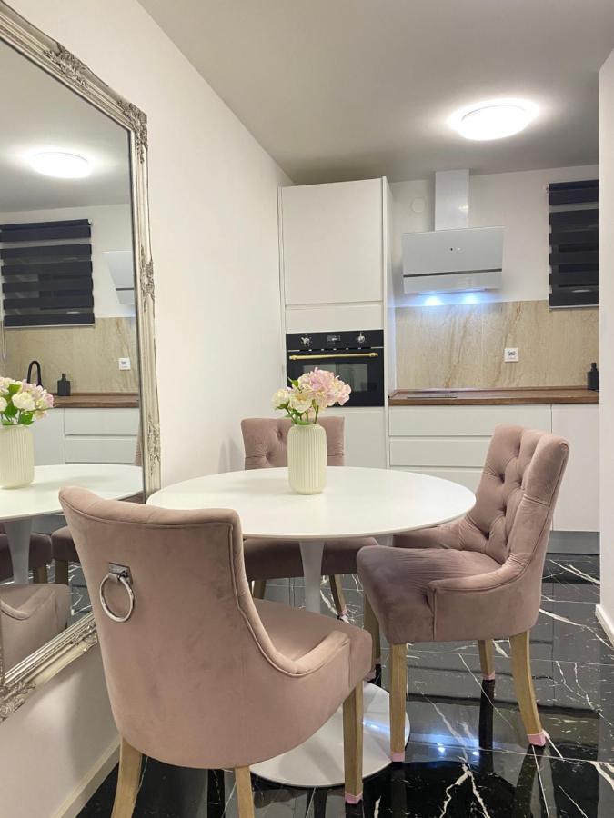 Sweet Flat With 2 Bedrooms Split Croatia Eksteriør billede